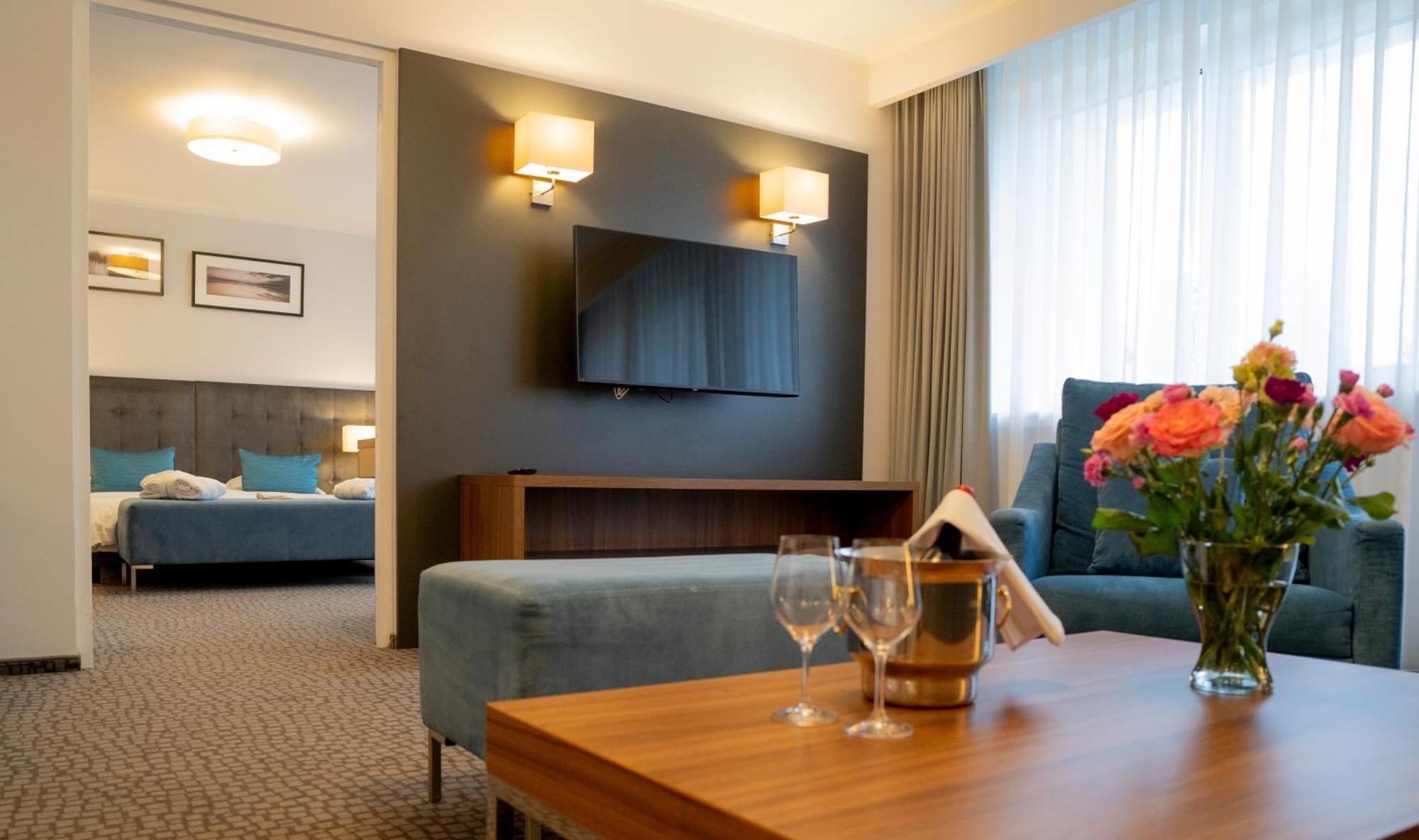 Hotel Wolin เมียนซิดดรอแย ภายนอก รูปภาพ
