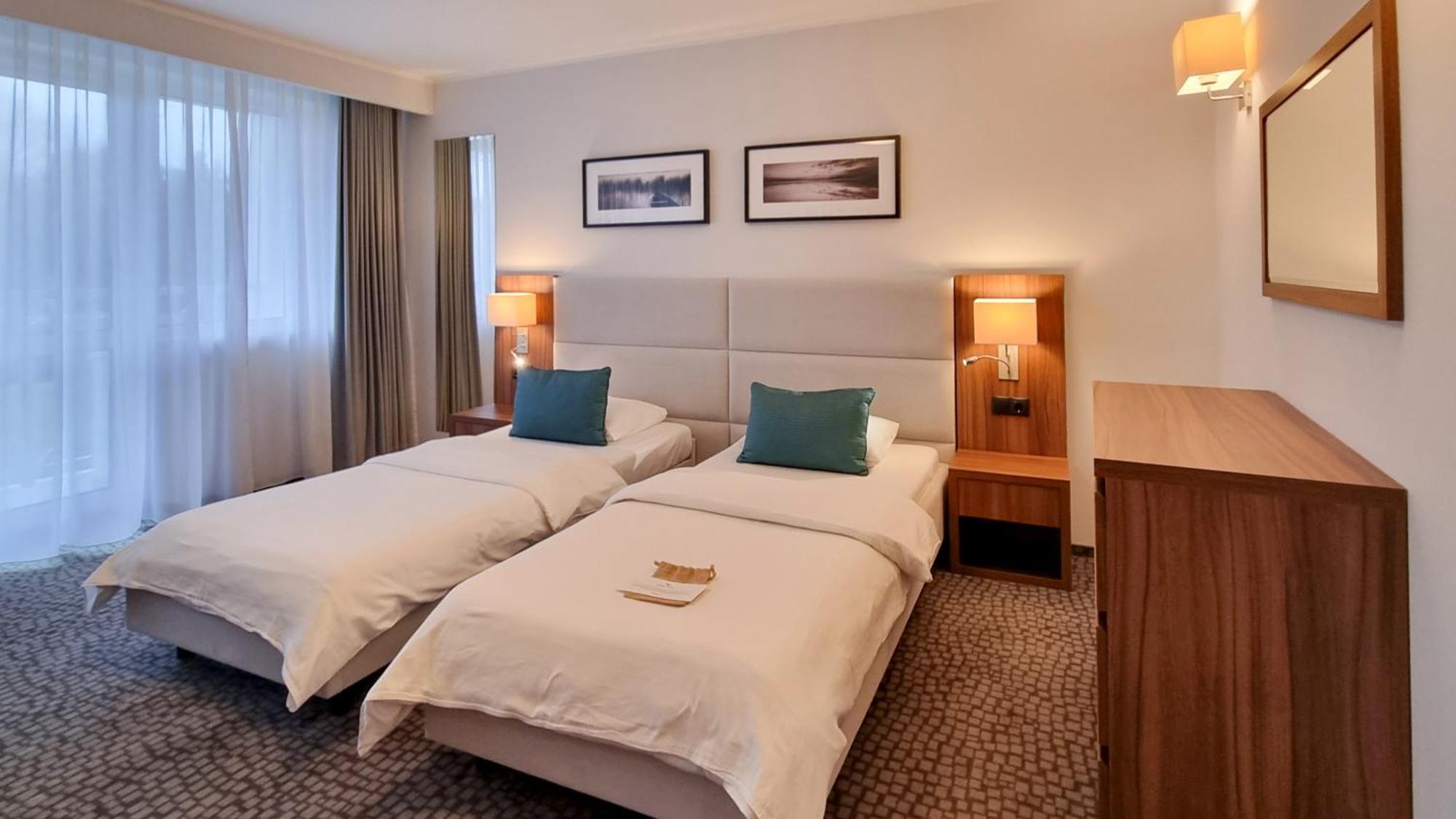 Hotel Wolin เมียนซิดดรอแย ภายนอก รูปภาพ